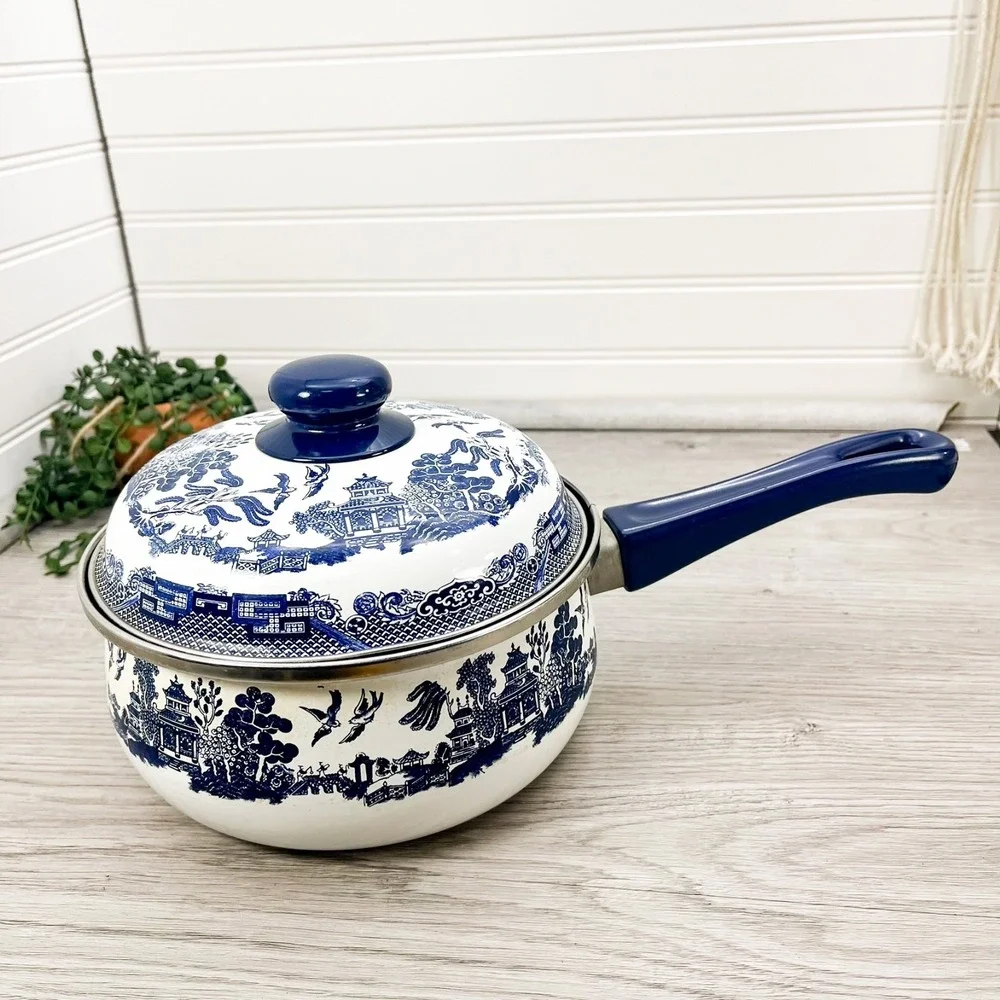 Heritage Mint, Blue Willow, Enamelware Cookware -Covered Sauce Pan